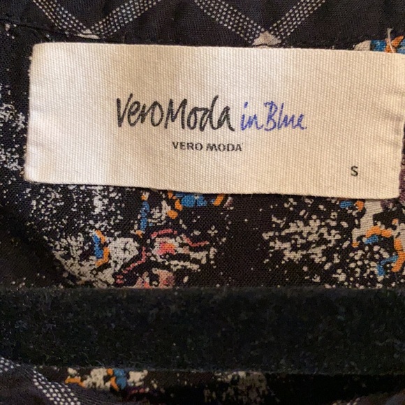 multicoloured pattern tshirt - Picture 3 of 3